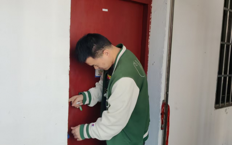 貴州省機(jī)關(guān)事務(wù)管理局國有資產(chǎn)管理服務(wù)中心貴陽市云巖區(qū)富水中路104號12樓1203招租