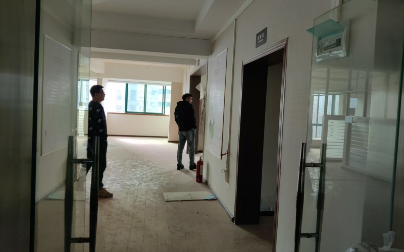 貴州省機(jī)關(guān)事務(wù)管理局國有資產(chǎn)管理服務(wù)中心貴陽市云巖區(qū)延安中路1號振華科技大廈B棟16層招租